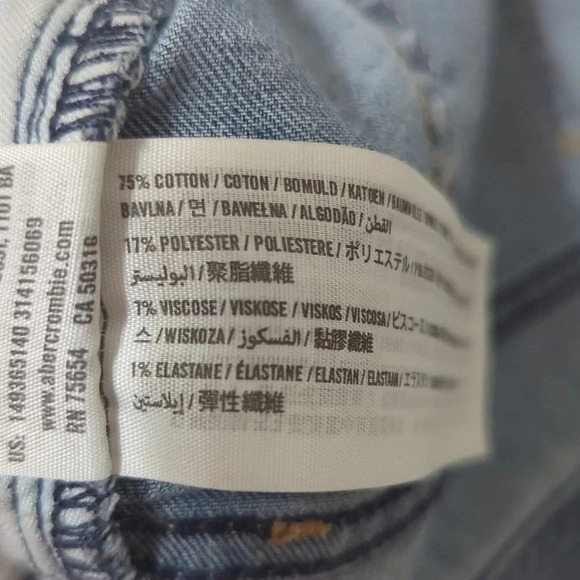 Abercrombie & Fitch High Rise Medium Destroy Short, Color Blue Size 30 - Picture 15 of 15
